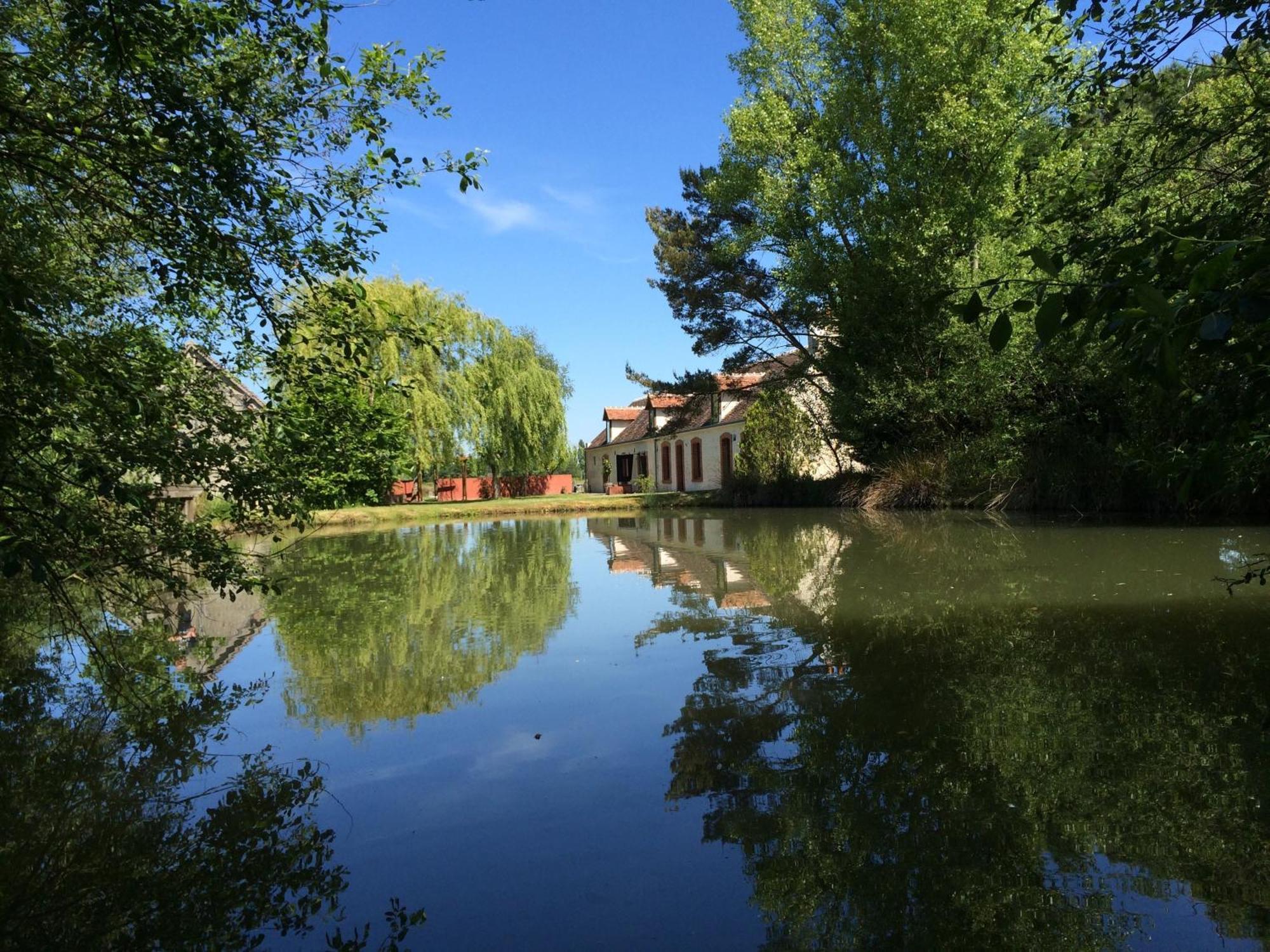 Chambre D'Hotes Le Grand Fourneau Lassay-sur-Croisne Luaran gambar