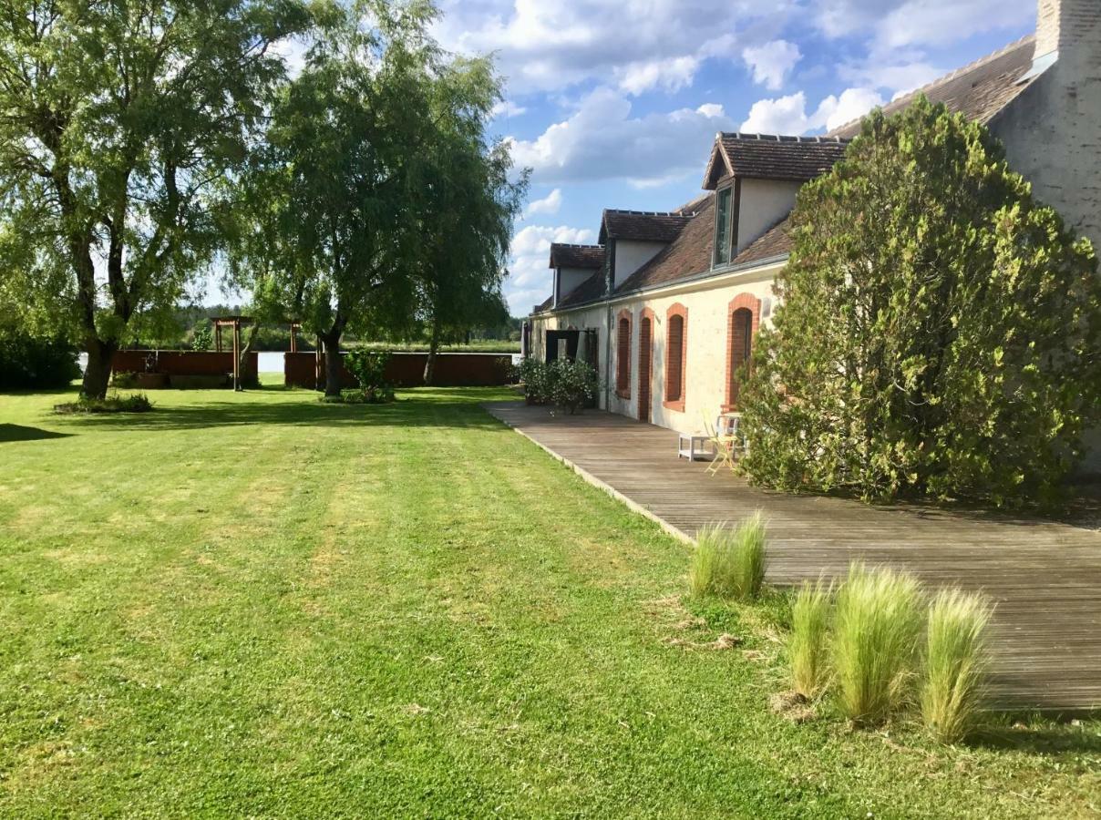 Chambre D'Hotes Le Grand Fourneau Lassay-sur-Croisne Luaran gambar